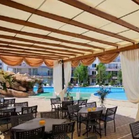 Yves 2 Bed At Sun Village Sunny Not Far Away From The Sea Apartamento