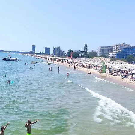 Yves 2 Bed At Sun Village Sunny Not Far Away From The Sea Sluneční pobřeží