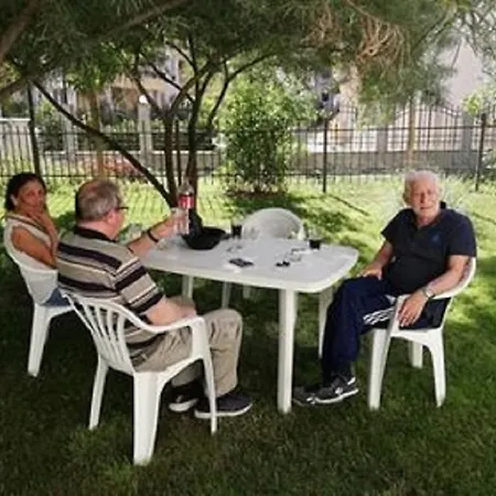 Yves 2 Bed At Sun Village Sunny Not Far Away From The Sea Солнечный берег